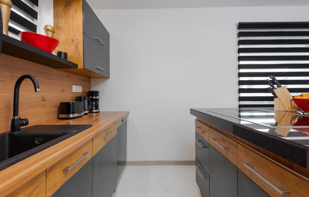 Luxurioeses Penthouse Welle Mit Whirlpool, Grill Und Meerblick Vir Exterior foto